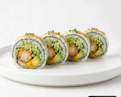 Bigg Roll Crevette tempura, concombre, avocat, iceberg, Sauce curry
