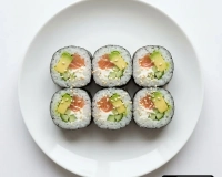 4) Avocado Saumon cheese concombre sésame